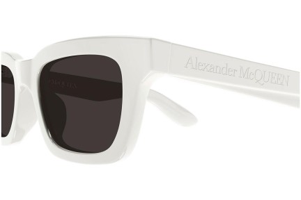 Zonnebril Alexander McQueen AM0392S 005 Rechthoekige Wit