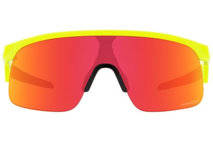 Zonnebril Oakley Resistor OJ9010-10 Panorama | Shield Geel